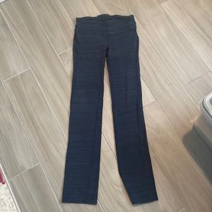 GAP SLIMFIT YOGA PANTS
